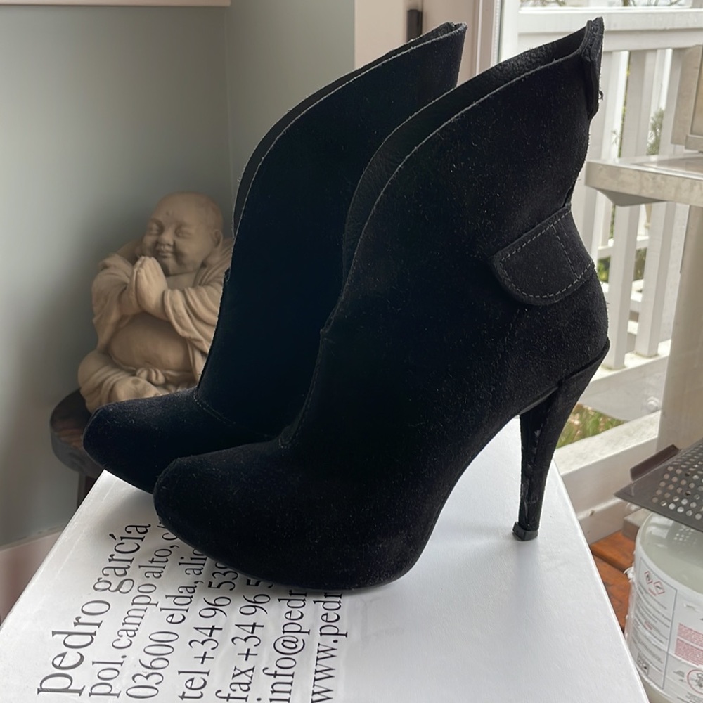 Black Pedro Garcia Belkis boots size 39 1/2